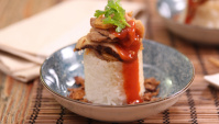 Рис, приготовленный со свининой в бамбуковой ёмкости - пошаговый рецепт
