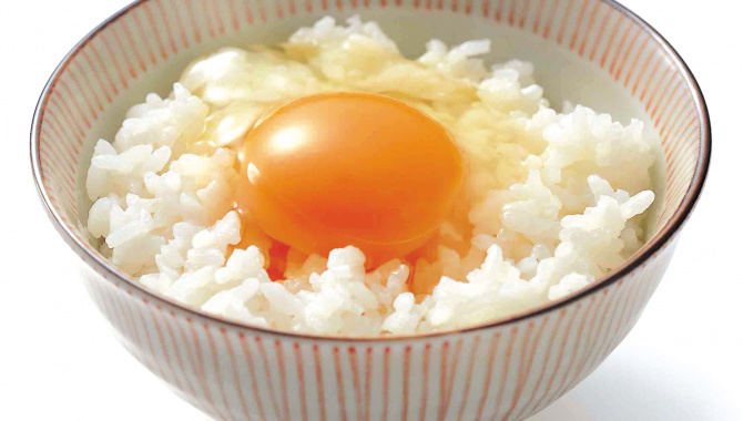Тамаго Какэ Гохан - рис с сырым яйцом
