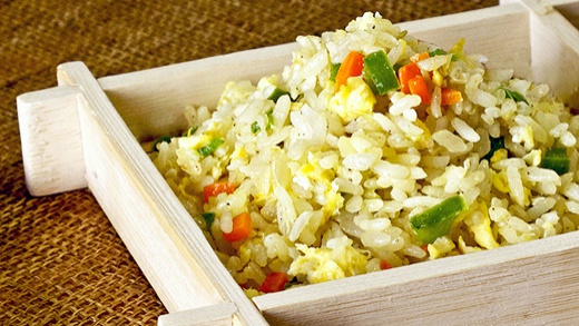 Ясаи Тяхан - жареный рис с овощами