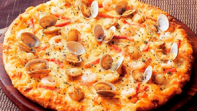 10 типично японских пицц, которые могут быть приобретены в Японии.