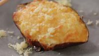 Запечённый сладкий картофель с медом и сыром - Видео-рецепт