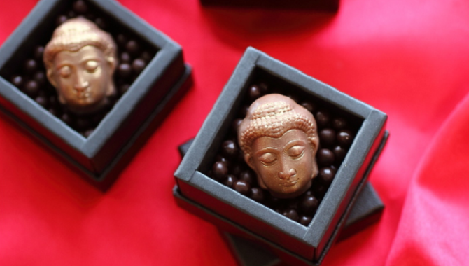 Будда-образные конфеты в Хиросиме