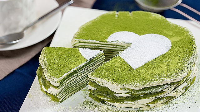 Блинный торт с зеленым чаем матча - пошаговый рецепт