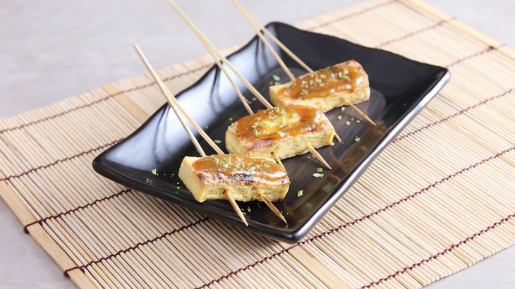 Жареный тофу с лаймом на палочке - пошаговый рецепт