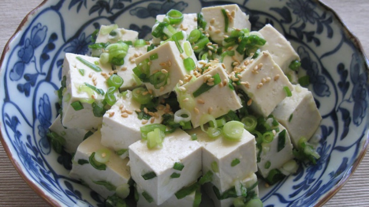 Салат из тофу и зеленого лука - Рецепт