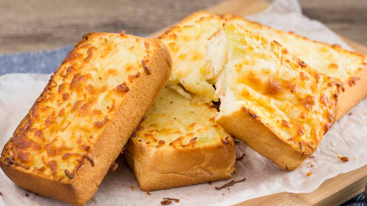 Сырные тосты с чесноком - пошаговый рецепт