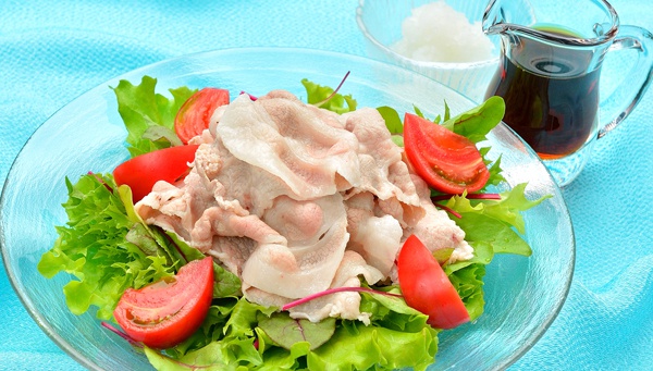 Рэйсябу – салат с кусочками свинины и соусом пондзу - Рецепт