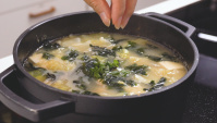 Мисо суп с лососем и морскими водорослями - пошаговый рецепт