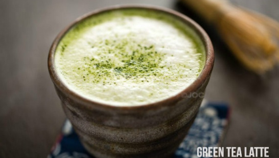 Зеленый чай-латте 抹茶ラテ