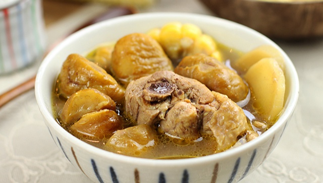 Куриный суп с каштанами и кукурузой - пошаговый рецепт