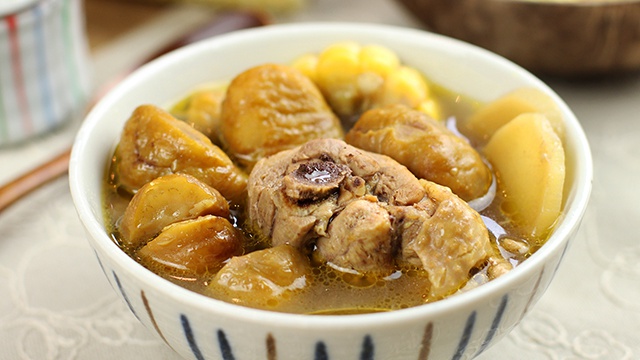 Куриный суп с каштанами и кукурузой - пошаговый рецепт