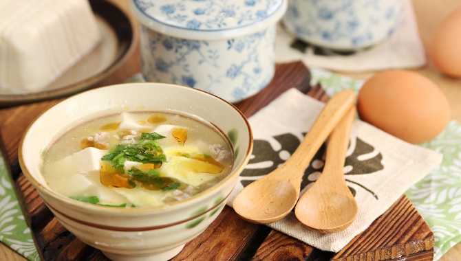Суп с тофу и яйцом - пошаговый рецепт