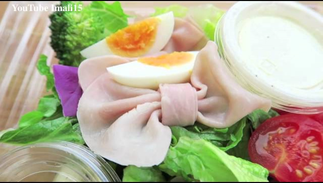 Купленный салат. Что внутри?