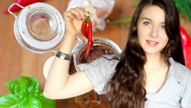 Грузинская аджика из острого перца -