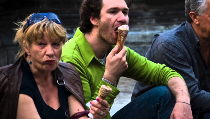 Рим, мороженое и те, кто его едят - смешное видео