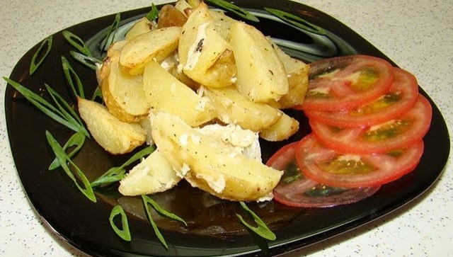 Картофель с чесноком