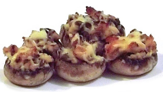 Шампиньоны Фаршированные Куриным Мясом, Луком и Сыром