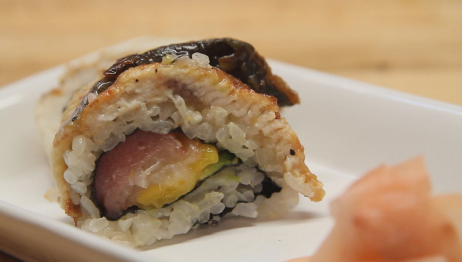 Нагоя ролл. Как сделать суши. Японская кухня.