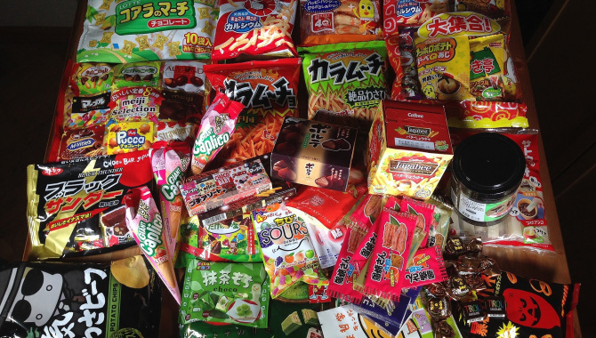 Посылка из Японии от Аки. Японские Вкусняшки - Видео