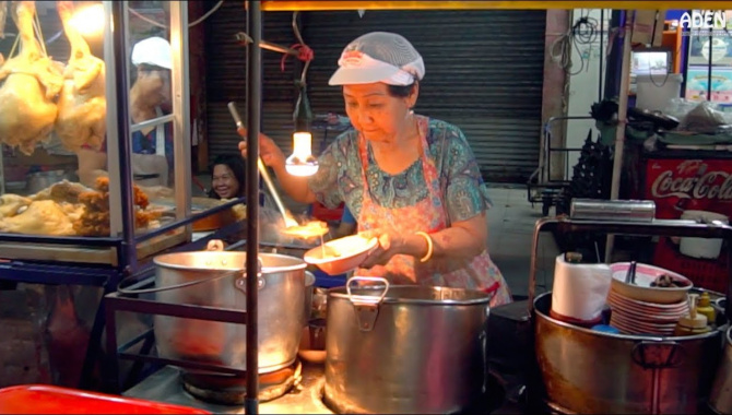 Китайский квартал в Бангкоке - Уличная еда в Тайланде (Видео)