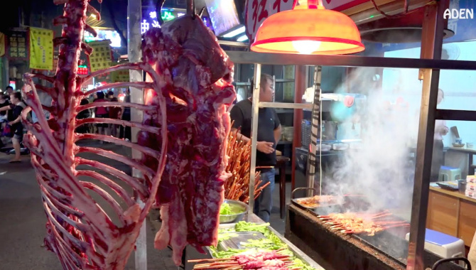 Уличная еда в Китае - Барбекю (Видео)