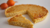 Пирог Чиполлино с луком и плавленым сыром - Видео-рецепт