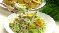 Салат из Капусты с сухариками - Видео-рецепт