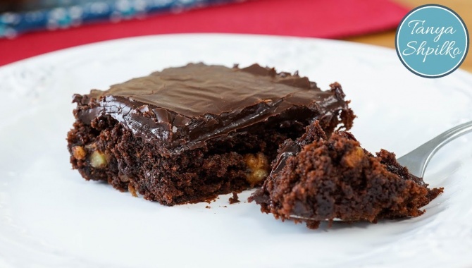 Быстрый Шоколадный Пирог (Брауни) с Орехами - Видео-рецепт