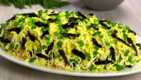 Новогодний салат - Печень трески под шубой - Видео-рецепт