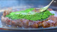 Японская Еда - Приготовление стейка с зеленым чаем маття (Видео)