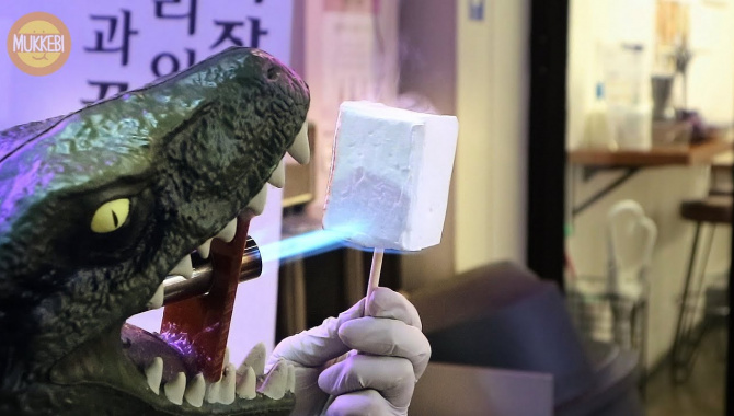 Корейская Уличная Еда - Десерт из зефира (Видео)