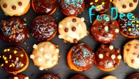 Воздушные пончики берлинеры с начинкой из заварного крема - Видео-рецепт