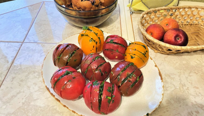Малосольные помидоры изумительно вкусные и ароматные - Видео-рецепт