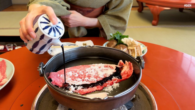 Обед в Мацусаке за 230 евро. Самый вкусный Сукияки в Японии (Видео)