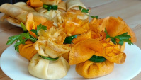 Вкуснейшие Блинчики с очень сочной начинкой - Видео-рецепт