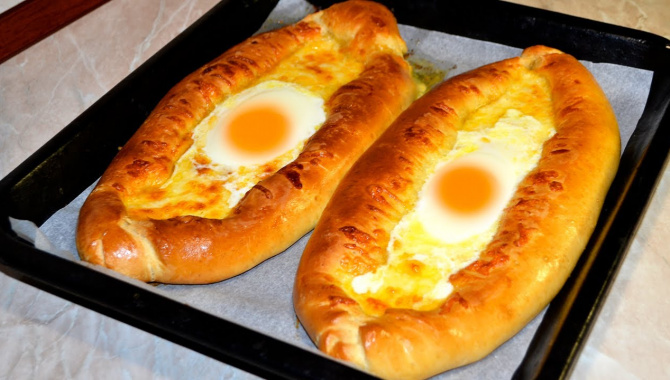 Хачапури по-аджарски - Видео-рецепт