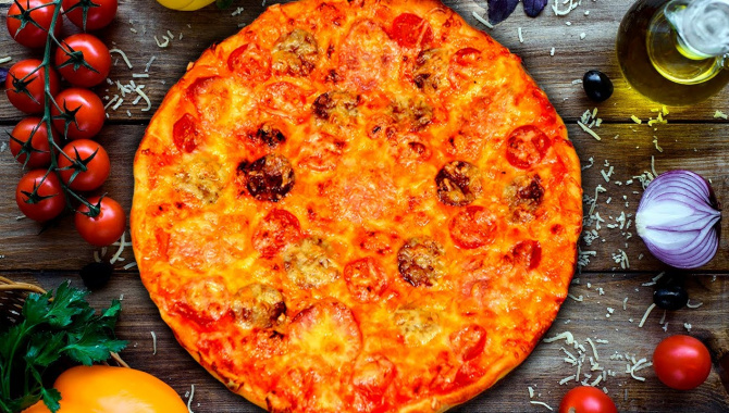 Пицца домашняя в духовке - Видео-рецепт