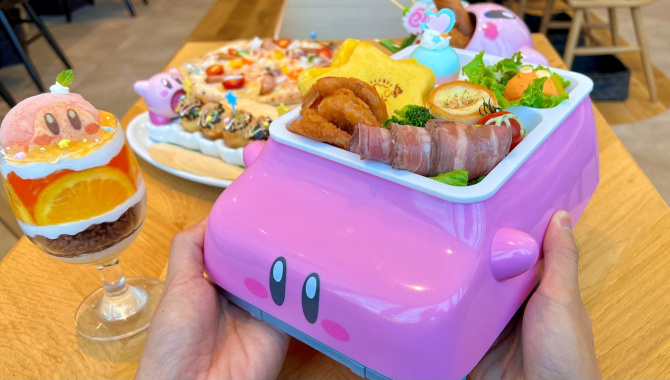 Обед в кафе Kirby в Японии (Видео)