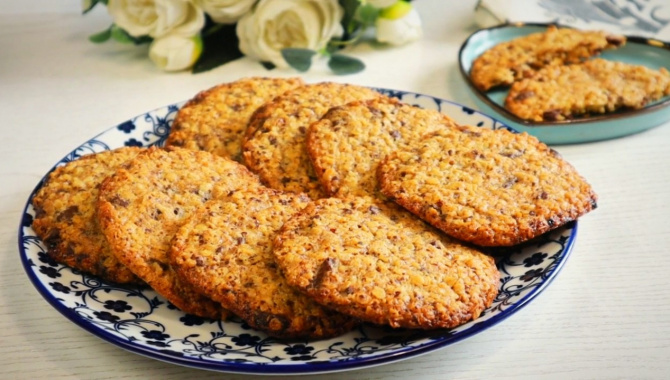 Овсяное печенье с шоколадом - Видео-рецепт