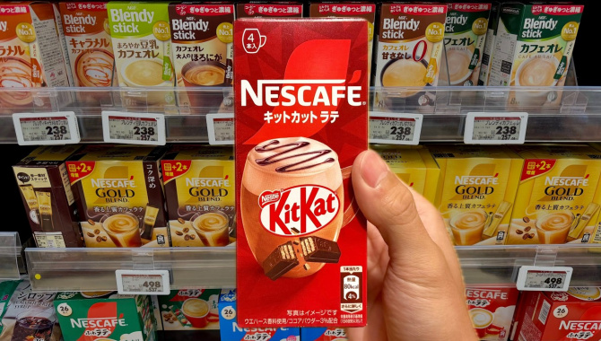 Пробую 10 интересных японских блюд быстрого приготовления (Видео)