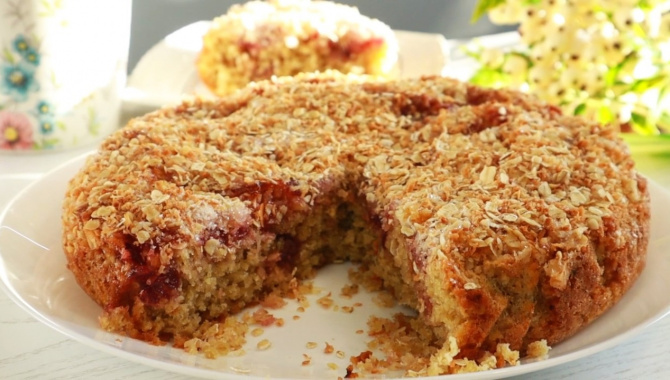 Овсяный пирог к чаю, который удивит всех - Видео-рецепт